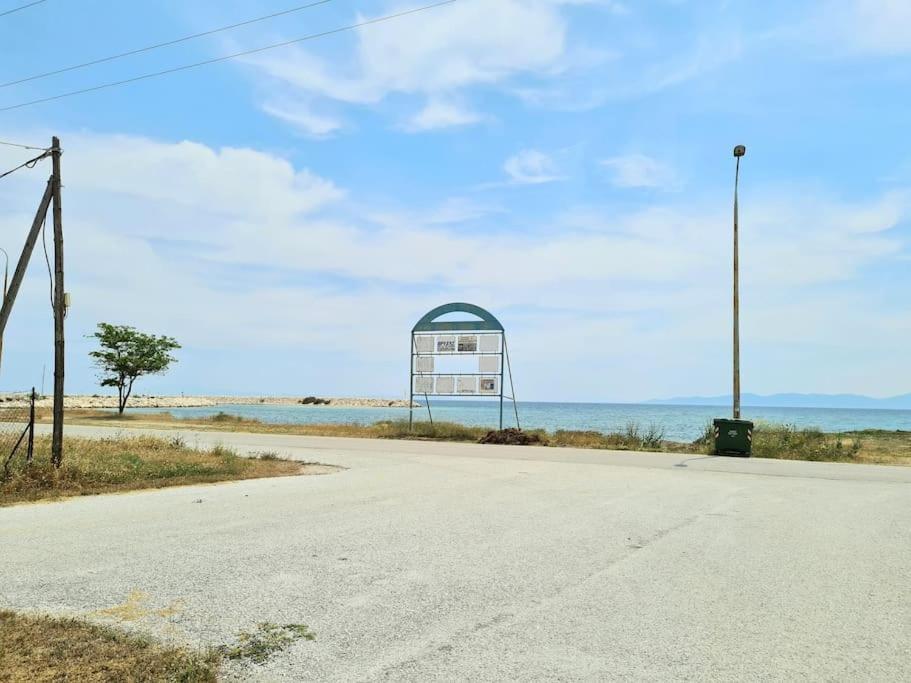 Mom'S Seaside Home Karianí 外观 照片