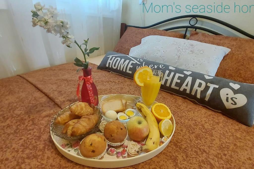 Mom'S Seaside Home Karianí 外观 照片