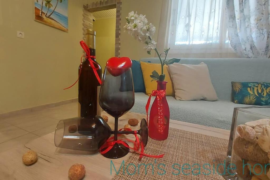 Mom'S Seaside Home Karianí 外观 照片