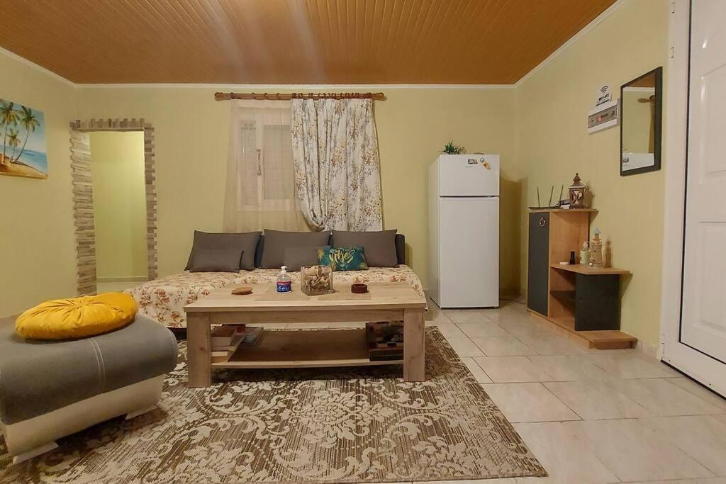 Mom'S Seaside Home Karianí 外观 照片