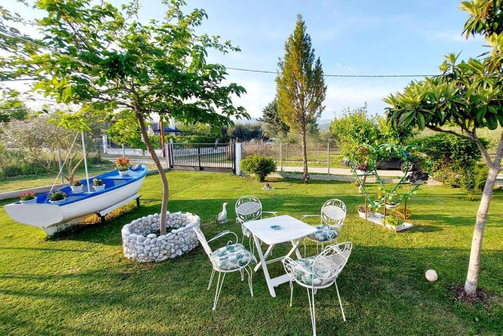 Mom'S Seaside Home Karianí 外观 照片